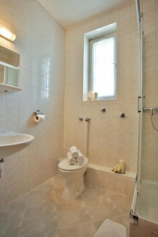 Hotel Rittinger Bonyhad Luaran gambar