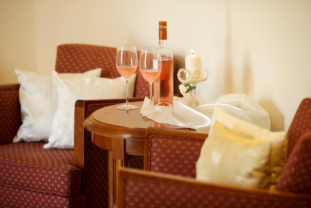 Hotel Rittinger Bonyhad Luaran gambar