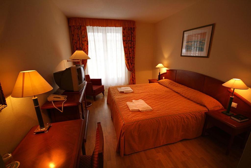 Hotel Rittinger Bonyhad Luaran gambar